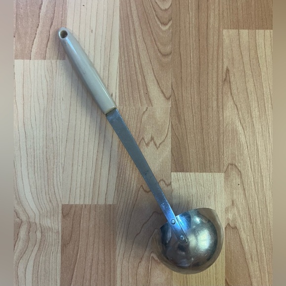 VINTAGE MAID OF HONOR SOUP LADLE SPOON STAINLESS WHEAT PLASTIC‎ HANDLE USA - Picture 5 of 5